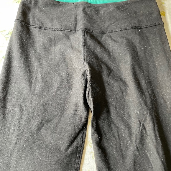 Lululemon Women’s size 6 - Picture 1 of 3